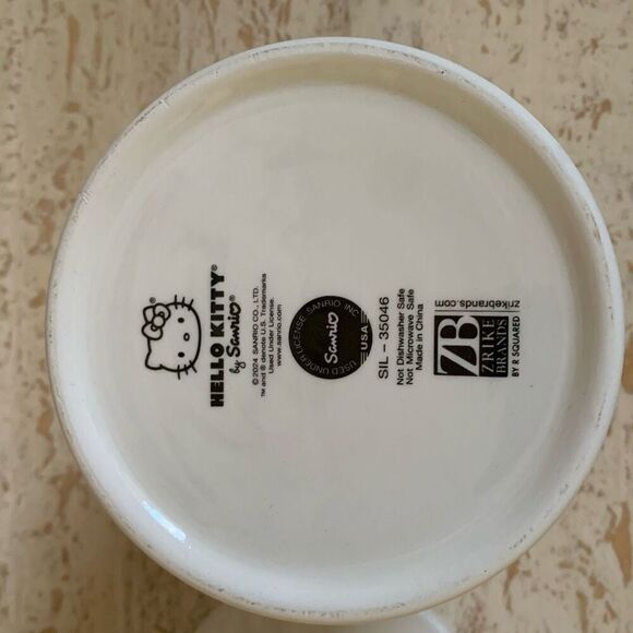 Hello kitty snowman cookie jar - Picture 9 of 12